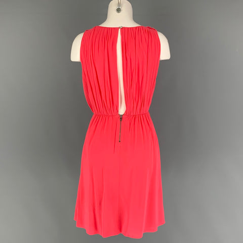 ALICE + OLIVIA Vestido plisado de seda coral talla S