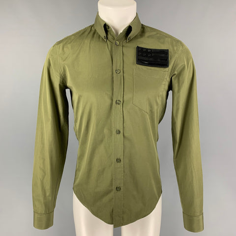 GIVENCHY SS 16 de Ricardo Tisci Talla M Camisa de manga larga con botones de algodón con bandera verde y negra