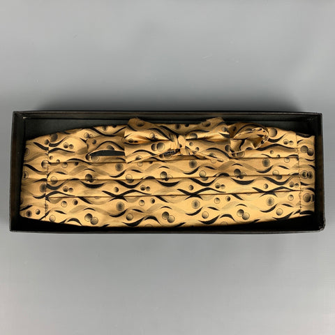 NEIMAN MARCUS Yellow Black Abstract Silk Cummerbund Bow Tie Set