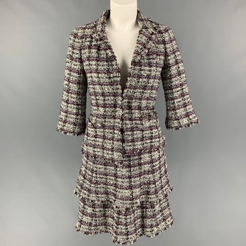 CHANEL M4137 05A Talla 4 Conjunto de chaqueta con falda metálica Boucle gris morado