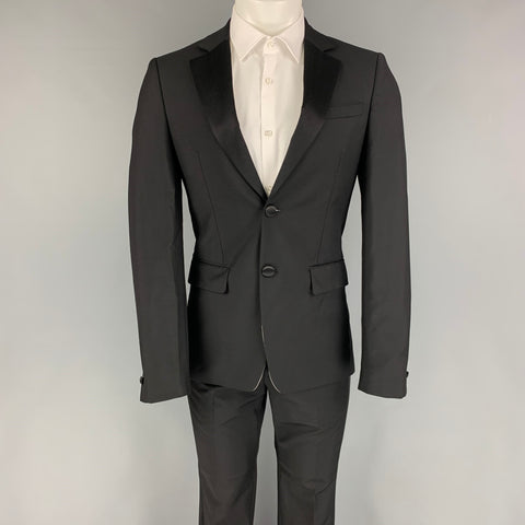 GIVENCHY Talla 36 Traje de esmoquin de lana de mohair negro de 2 piezas