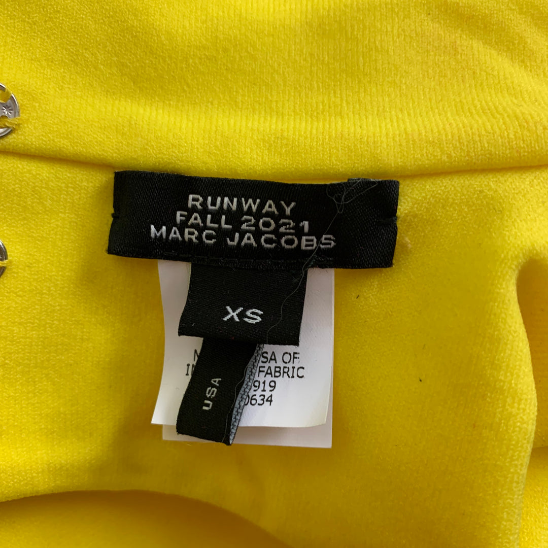 MARC JACOBS Pasarela 2021 Talla XS Traje de cuerpo abierto de poliéster amarillo
