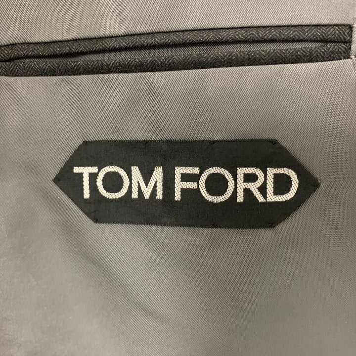 TOM FORD Size 50 Charcoal Wool Herringbone Notch Lapel  Suit