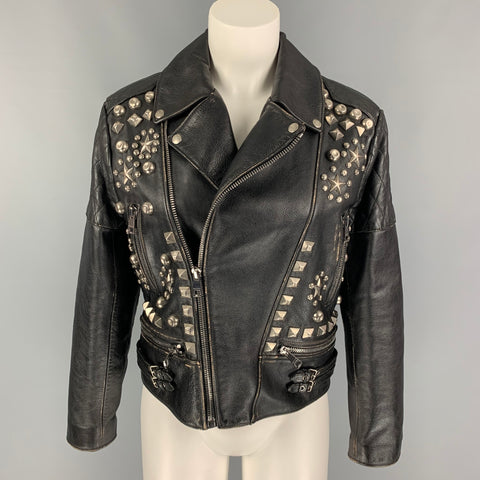 GUCCI SS 17 Talla M Chaqueta motera de cuero desgastado con tachuelas negra