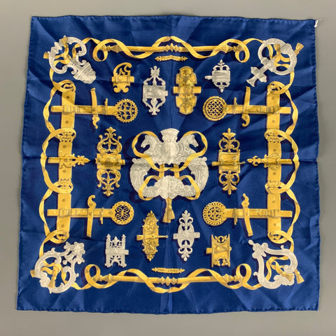 HERMES Carré de Poche en Soie Baroque Jaune Marine