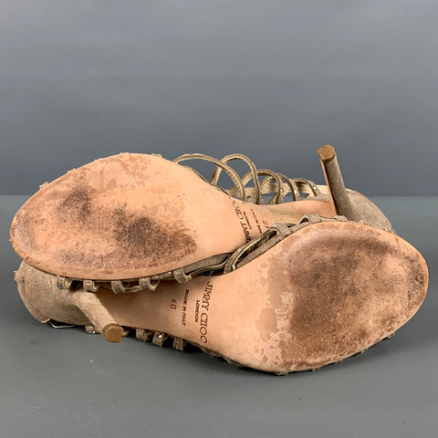 JIMMY CHOO Talla 10 Sandalias tobilleras con pedrería de ante dorado beige