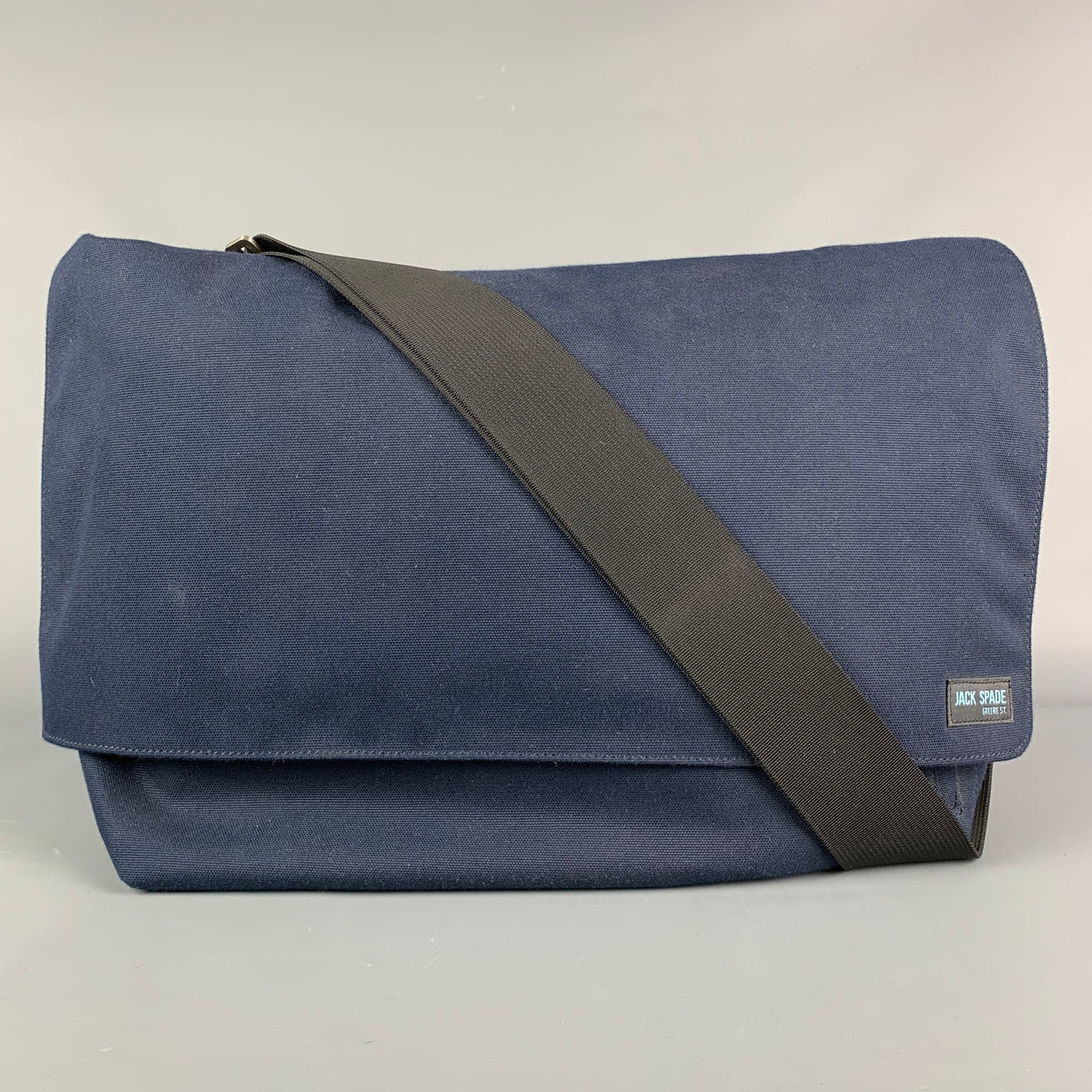 JACK SPADE Navy Canvas Messenger Bags – Sui Generis Designer 