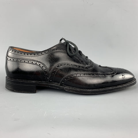 Vintage CHURCH'S Size 10.5 Black Leather Wingtip Lace Up Brougues