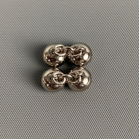 LOUIS VUITTON Boutons de manchette gravés en argent