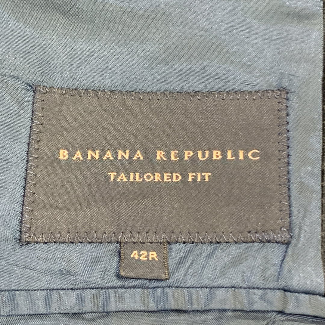 BANANA REPUBLIC Size 42 Navy Corduroy Peak Lapel Double Buttoned Sport Coat