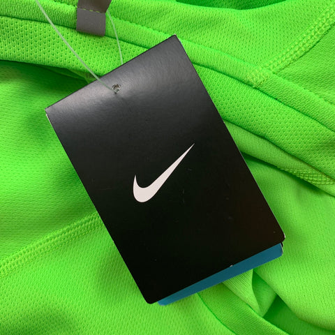 Camiseta NIKE Dri-Fit con cuello redondo y poliéster verde talla XL