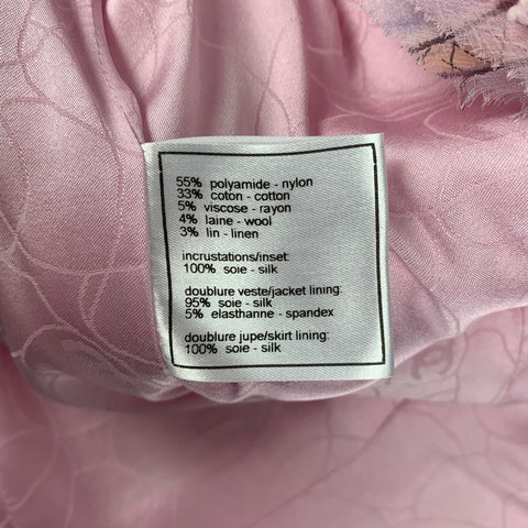CHANEL 2004 Talla 6 Chaqueta curva de poliamida bouclé rosa